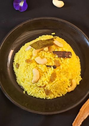 A picture of Basanti Pulao/Mishti Pulao.