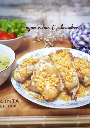 Foto resep Ayam Rebus tabur bawang putih (Pekcamkee)