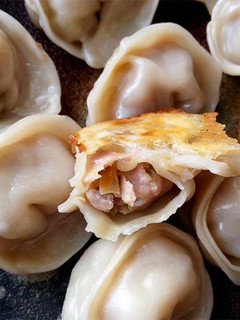 菜心元寶餃*用罐頭食材自製冷凍餃 的食譜成品照片