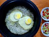 شوید پلو با تخم مرغ در پلوپز