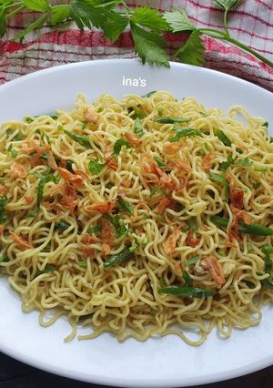 Foto resep Mie Goreng Pelengkap Nasi Kuning Khas Banjar
