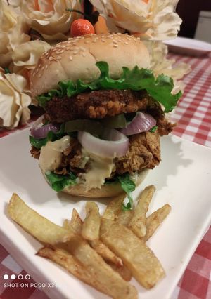 A picture of Crispy chicken burger.