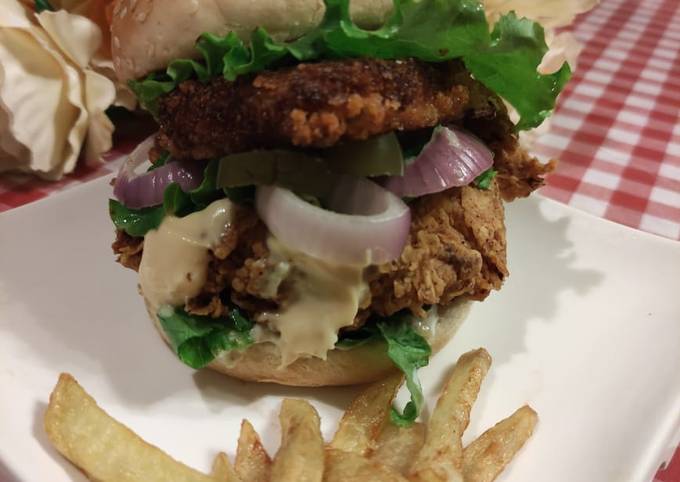 Easiest Way to Make Super Quick Homemade Crispy chicken burger