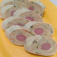 A picture of Rolade ayam sayur.