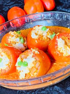 स्टफ्ड टोमेटो ग्रेवी (stuff tomato gravy recipe in hindi) रेसिपी मुख्य फोटो