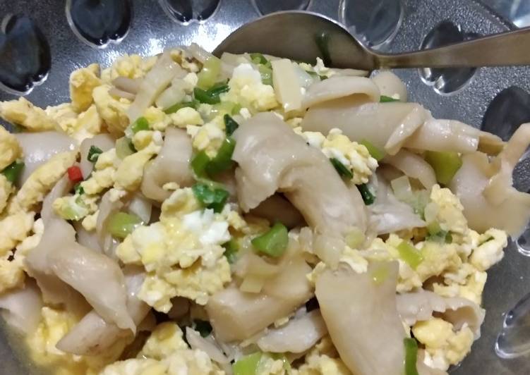 Bagaimana Menyiapkan Orak Arik telur mix jamur tiram yang Enak