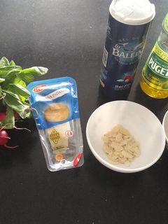 Une photo de Pesto de fanes de radis