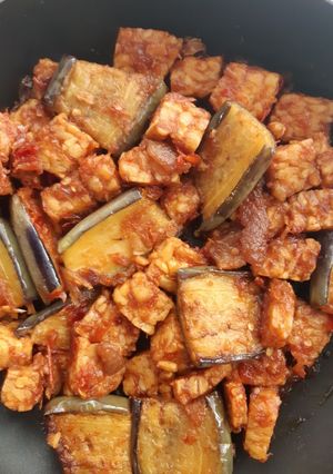 Foto resep Sambal terasi terong dan tempe