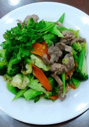 Hình của món Thịt Bò Xào Rau Củ.