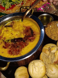 दाल बाटी चूरमा (Dal Bati Churma Recipe in hindi) रेसिपी मुख्य फोटो