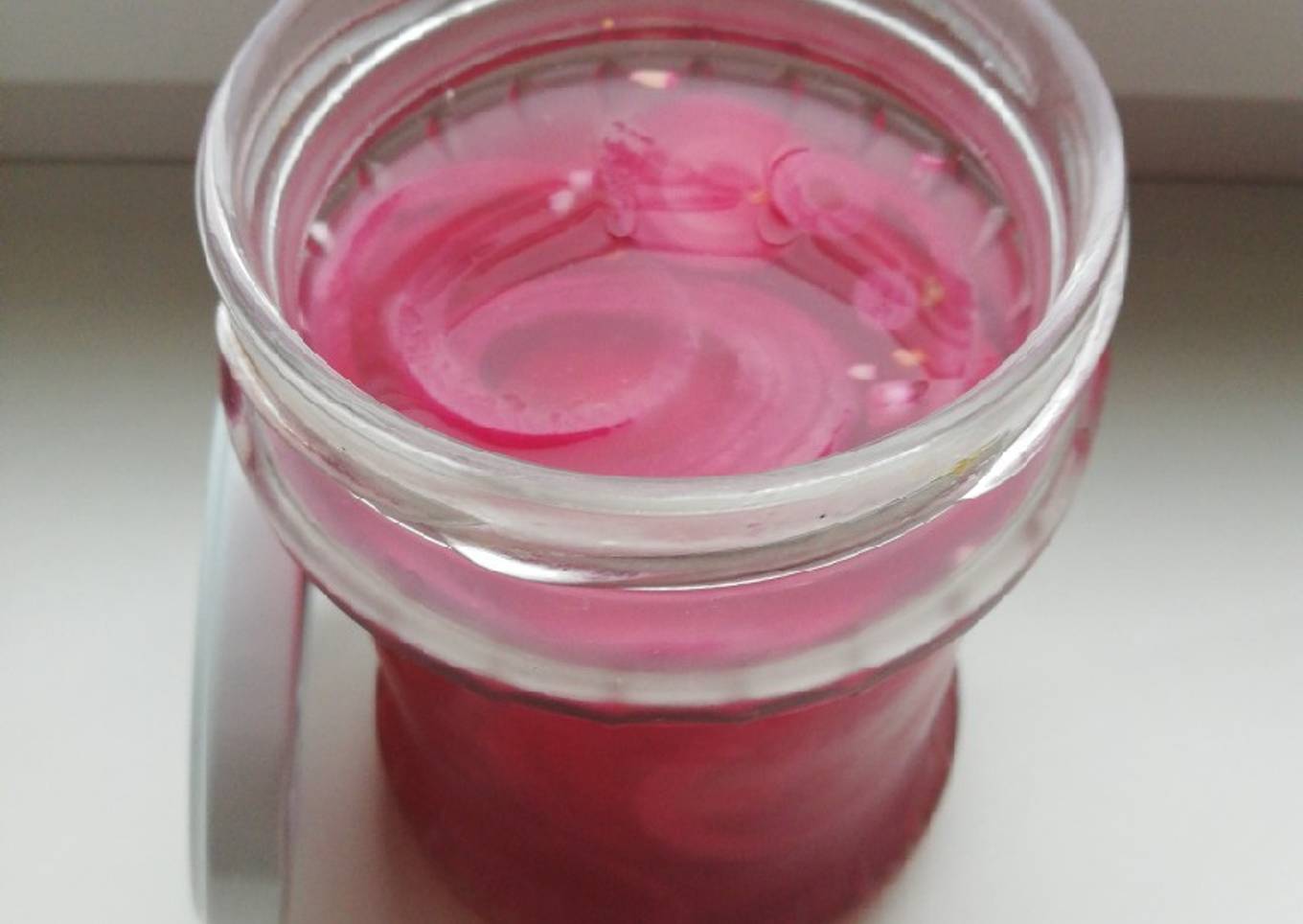 Pickled red onions