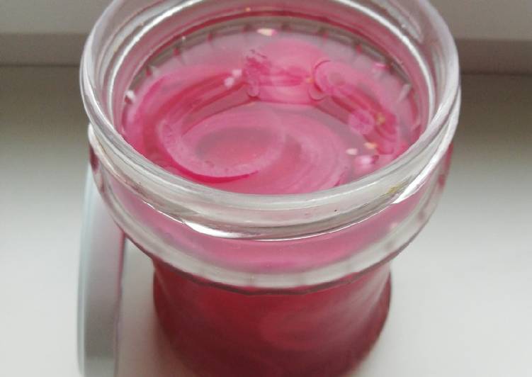 Pickled red onions