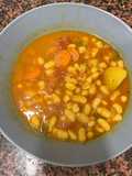 Potaje de alubias blancas vegetariano