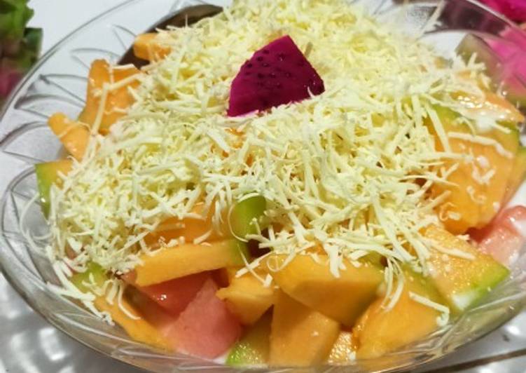 Salad buah