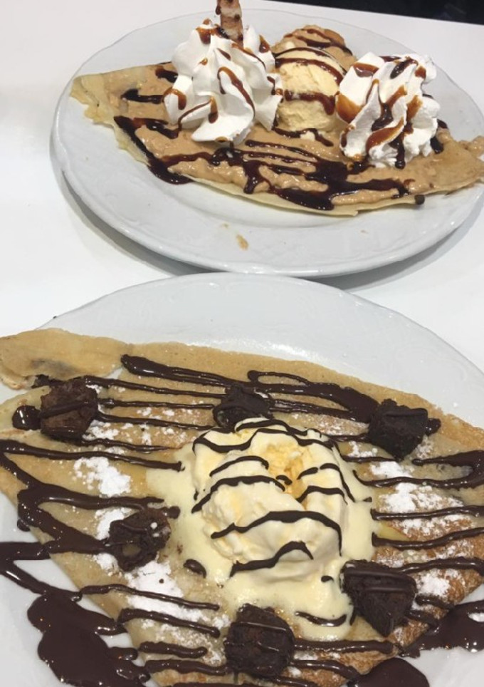 Una foto de Creps fáciles con helado y nutella