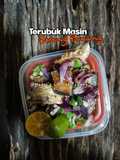 Terubuk Masin Goreng Bawang