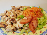 Pollo marinado, con aceto, y ensalada