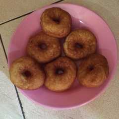 รูปของ Donat Kentang Empuk