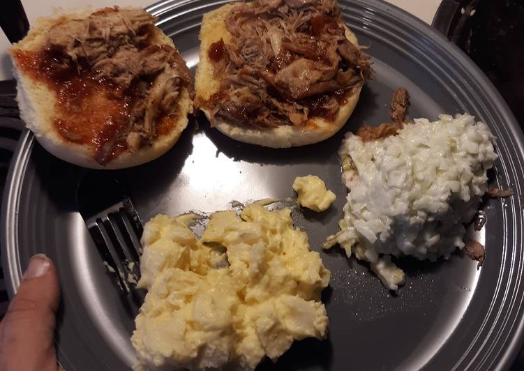 Carolina style slow cooker pulled pork