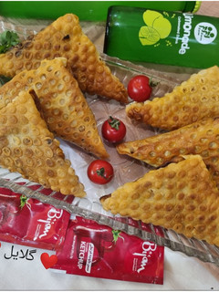 عکسی از دستور سمبوسه مرغ 😋