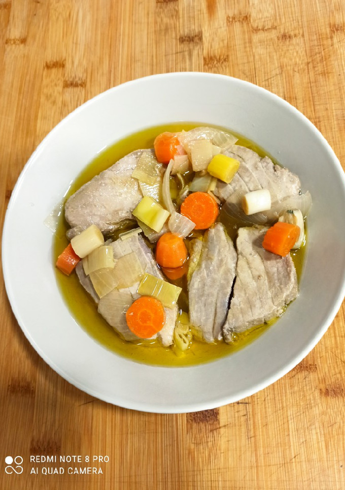 Una foto de Atún en escabeche
