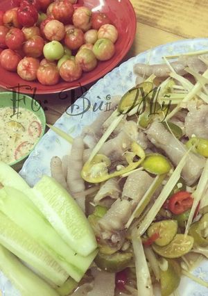 Hình của món Chân gà ngâm xả - quất (tắc) - ớt.