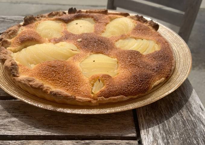 Tarte amandine aux poires