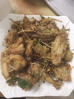 Hình của món Gà rang muối.