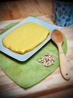Una foto de Tofu birmano —tofu de garbanzos— (en Thermomix)