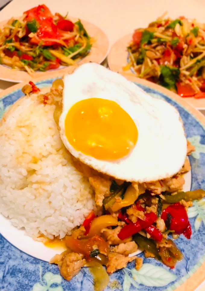 Una foto de Som tam (Ensalada de papaya verde estilo tailandés) ส้มตำ🇺🇾🇯🇵🇹🇭ソムタム