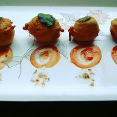 A picture of Batata vada.
