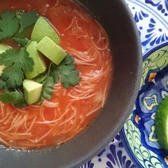 A picture of Sopa de fideo.