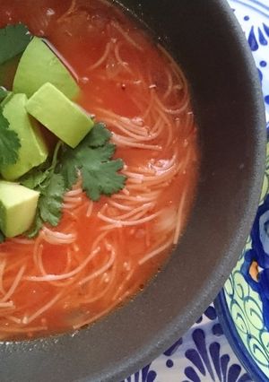 A picture of Sopa de fideo.