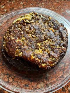 Una foto de TORTILLA DE ZANAHORIAS, MUZARELLA Y NUECES