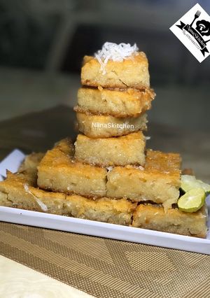 A picture of Basbousa (The semovita cake).