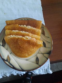 A picture of Cardamon/vanilla pancakes.