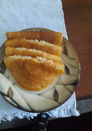 A picture of Cardamon/vanilla pancakes.