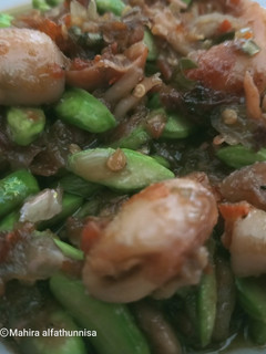 Foto resep Sambal cumi pete🦑