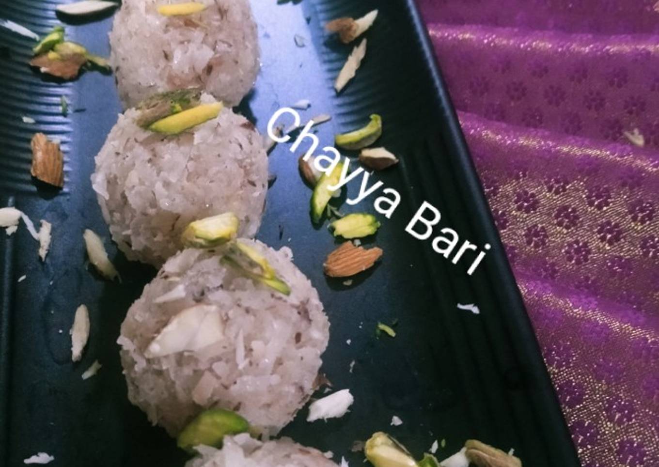 Coconut Ladoo
