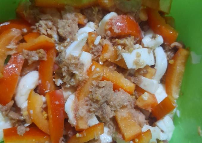 Пошаговый рецепт салата с консервированным тунцом