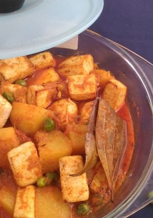 A picture of Peas paneer.