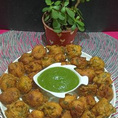 A picture of Methi Na Gota.