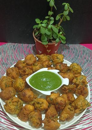 A picture of Methi Na Gota.