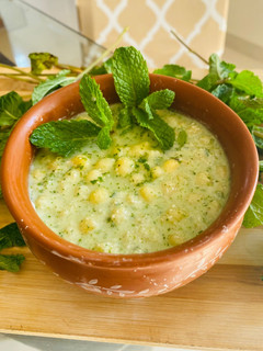 पुदीना बूंदी रायता (pudina boondi raita recipe in Hindi) रेसिपी मुख्य फोटो