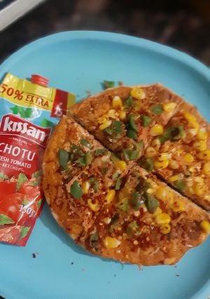 A picture of Corn pizza.