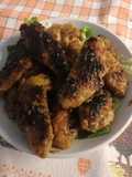 Ali di pollo piccantine in tegame