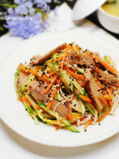 香煎松板豬拌金針菇 的食譜成品照片