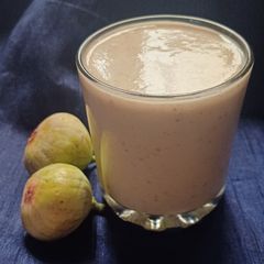 A picture of Dryfruits fig milkshake.