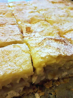 Almás-pudingos leveles tésztában recept recept fotója