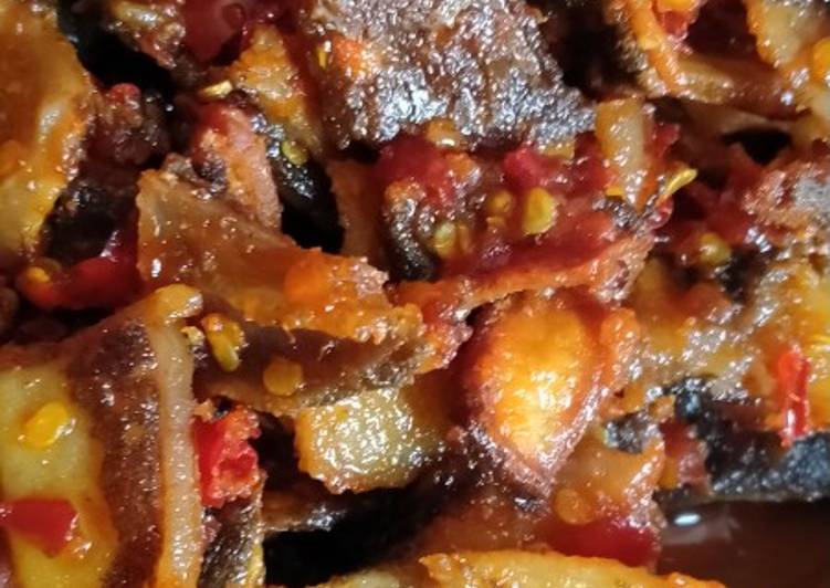 Langkah Mudah untuk Menyiapkan Sambal babat goreng Krispy, Bisa Manjain Lidah